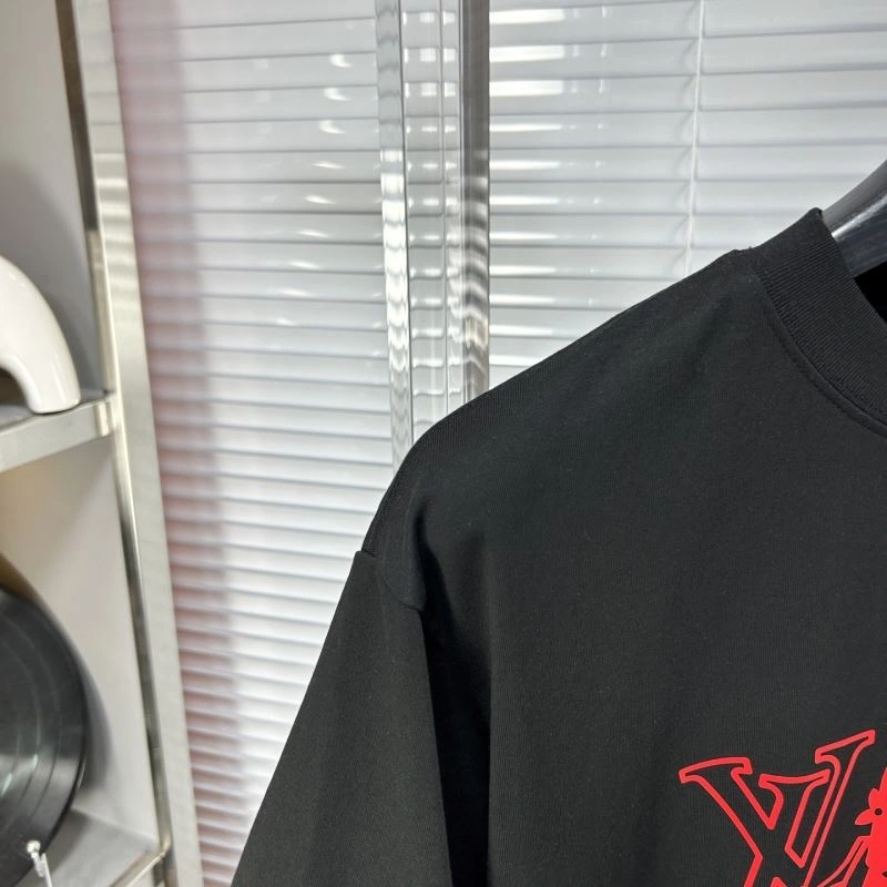 Practical Louis Vuitton T-Shirts 135425