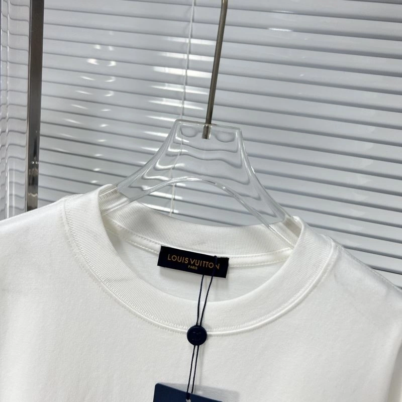 SportInspired Louis Vuitton T-Shirts 135417