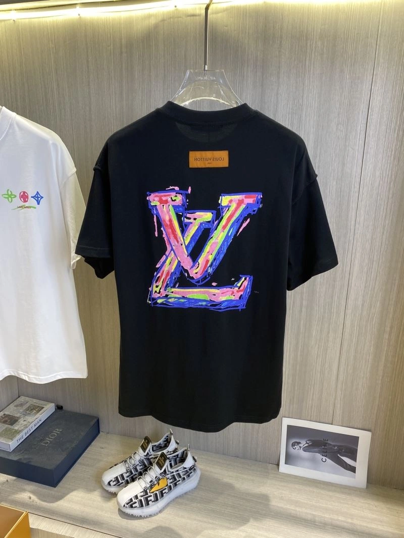 ComfortFit Louis Vuitton T-Shirts 135411