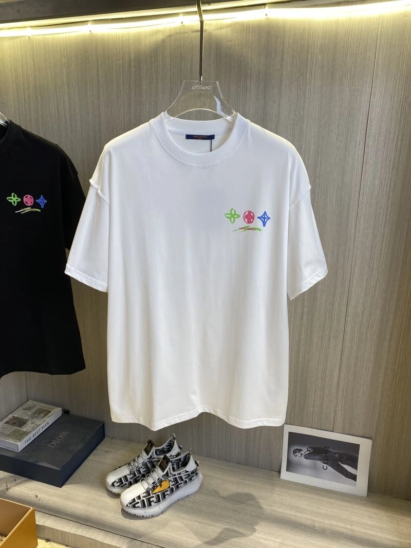 ComfortFit Louis Vuitton T-Shirts 135411