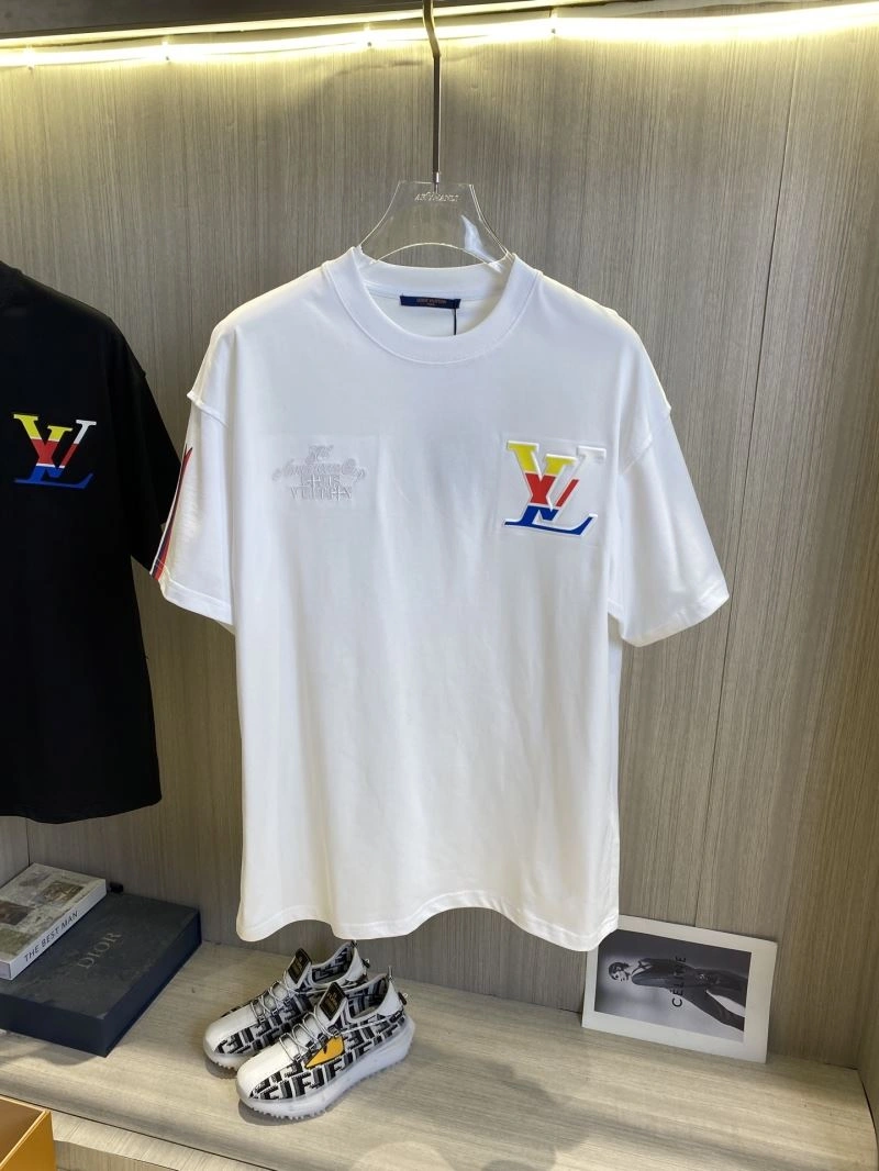 Louis Vuitton T-Shirts GoodFit 135414