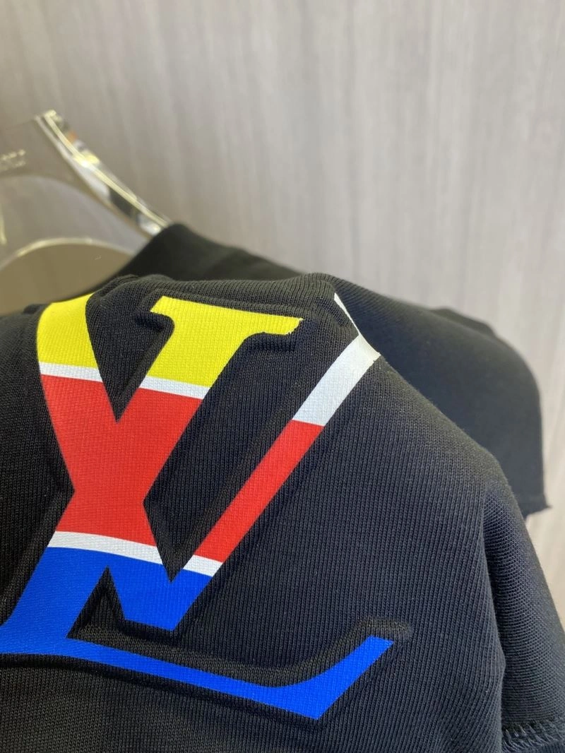 Louis Vuitton T-Shirts GoodFit 135414