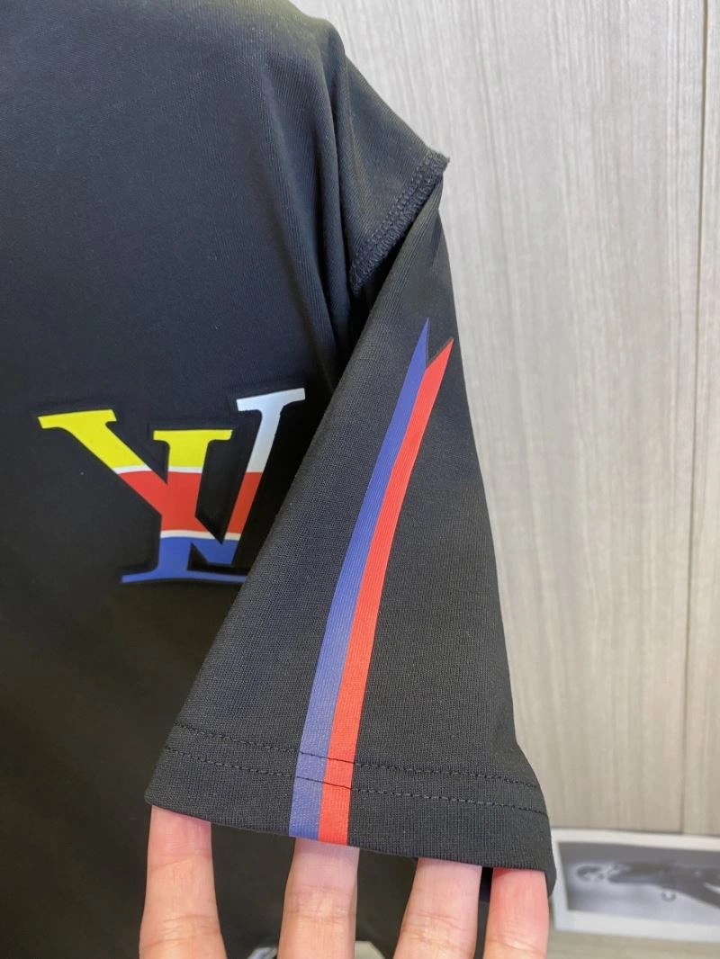 Louis Vuitton T-Shirts GoodFit 135414