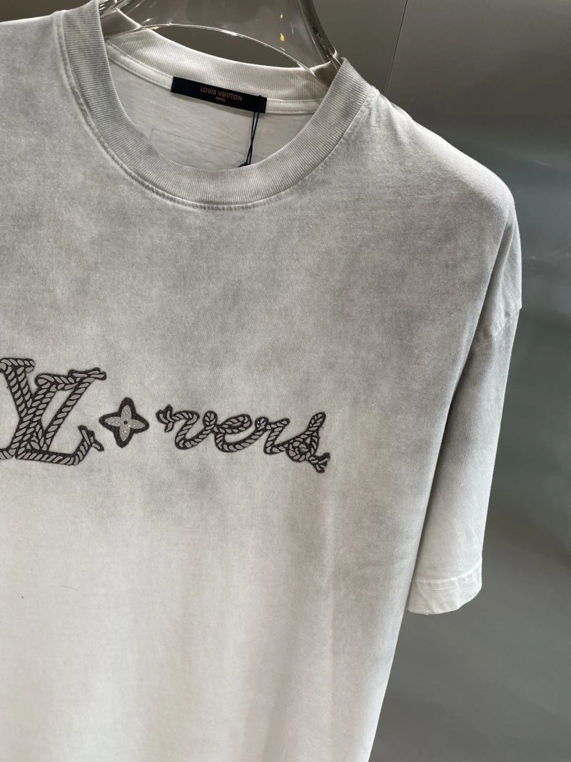 Chic Louis Vuitton T-Shirts 135463