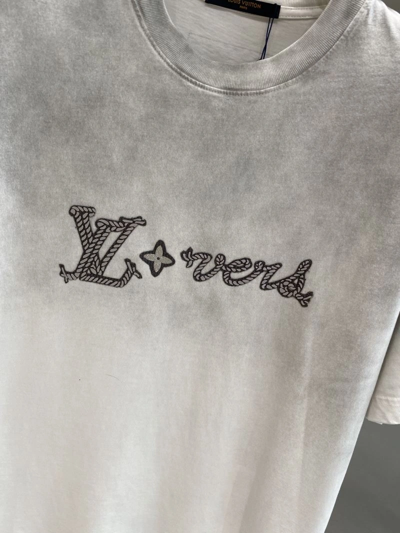 Chic Louis Vuitton T-Shirts 135463