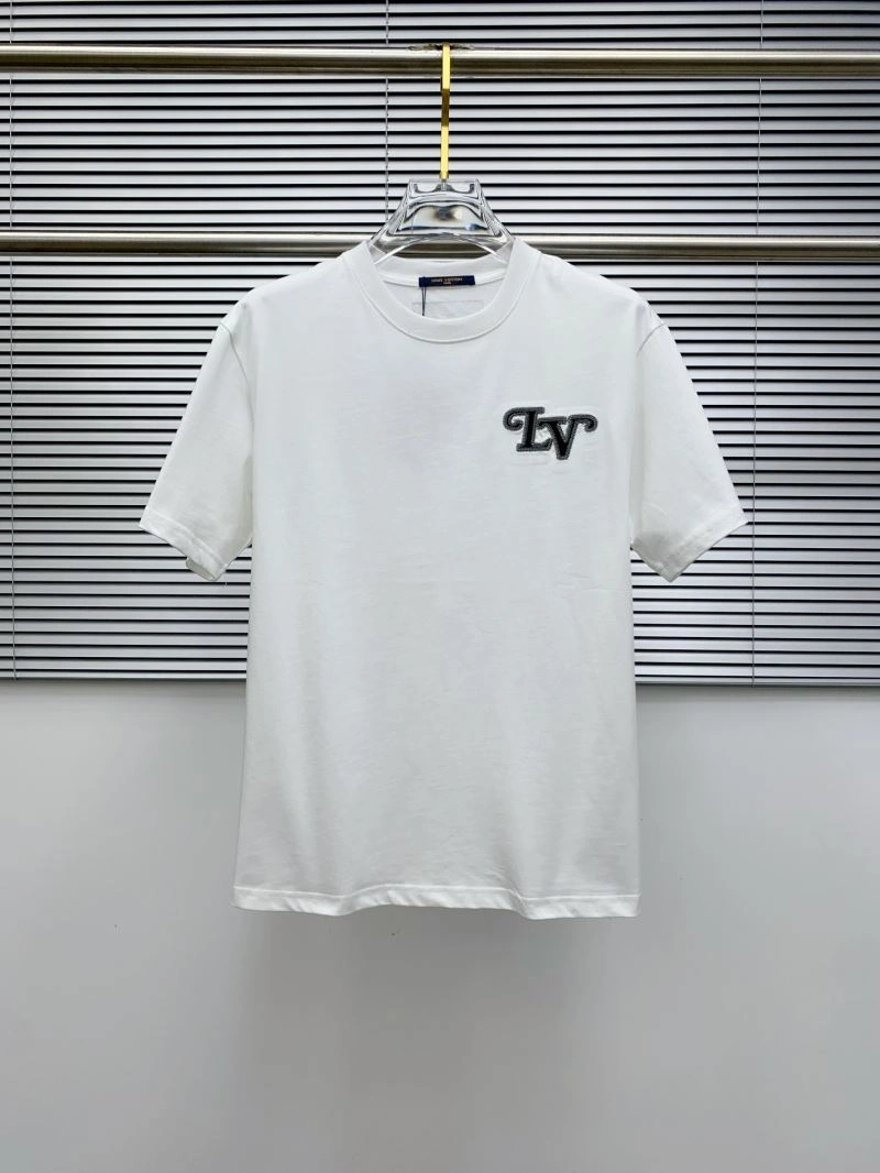 WellDesigned Louis Vuitton T-Shirts 135415