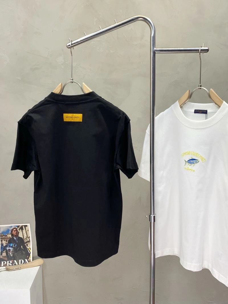 Louis Vuitton T-Shirts FashionForward 135399