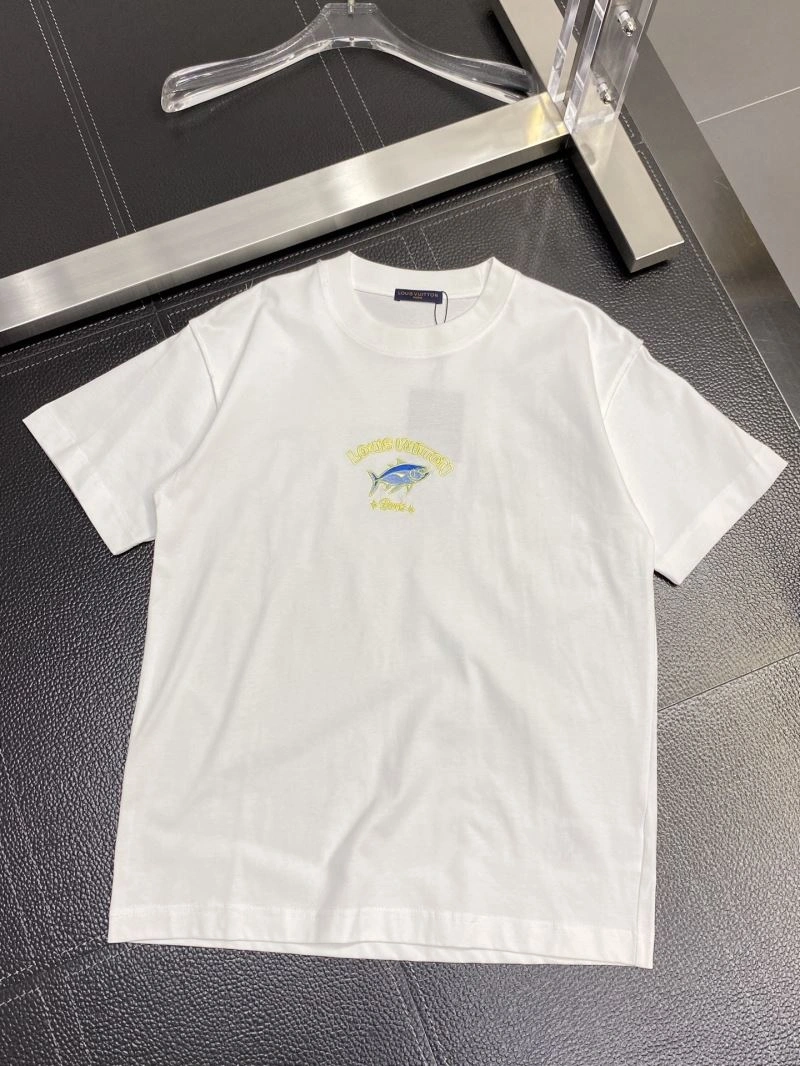 Louis Vuitton T-Shirts FashionForward 135399