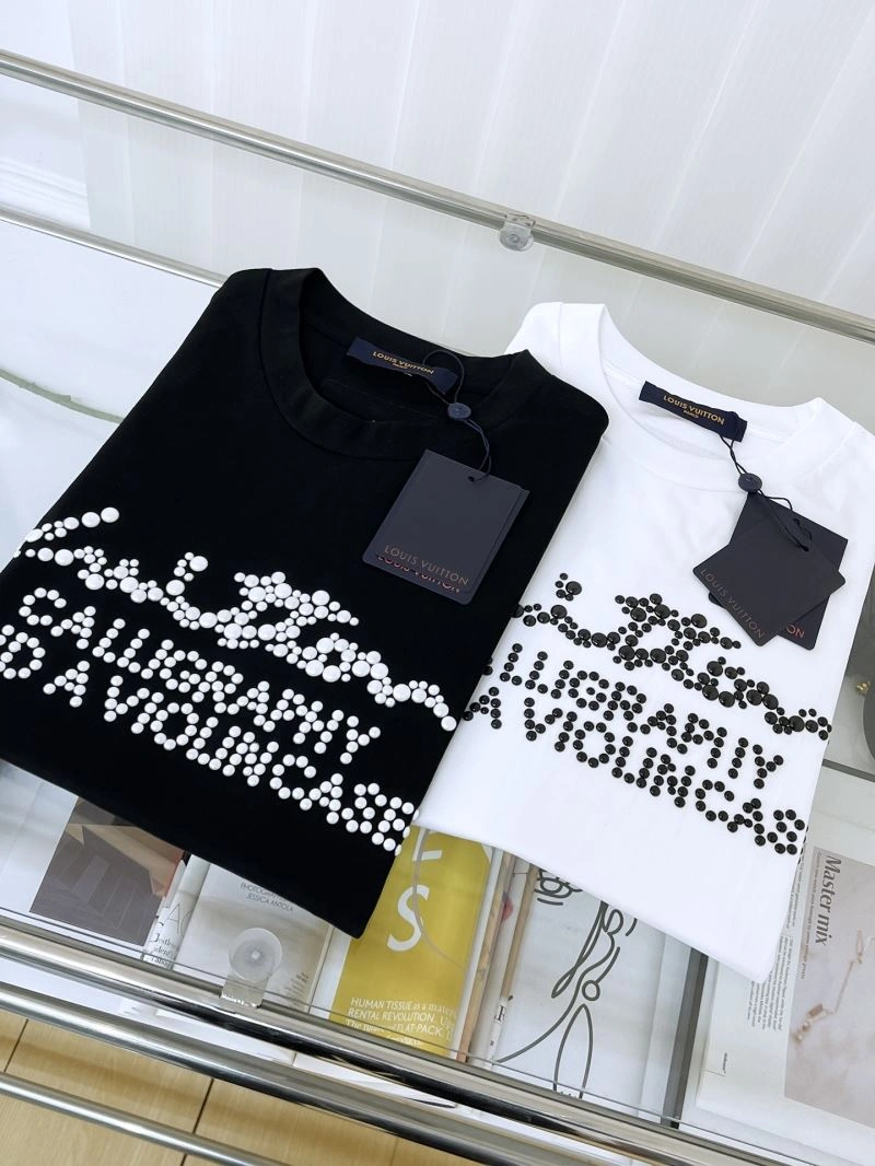 Louis Vuitton T-Shirts EasyCare 135409