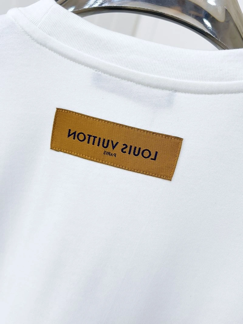 Louis Vuitton T-Shirts Trendsetting 135416