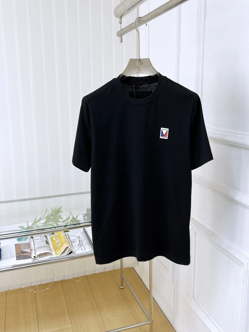 Louis Vuitton T-Shirts Trendsetting 135416