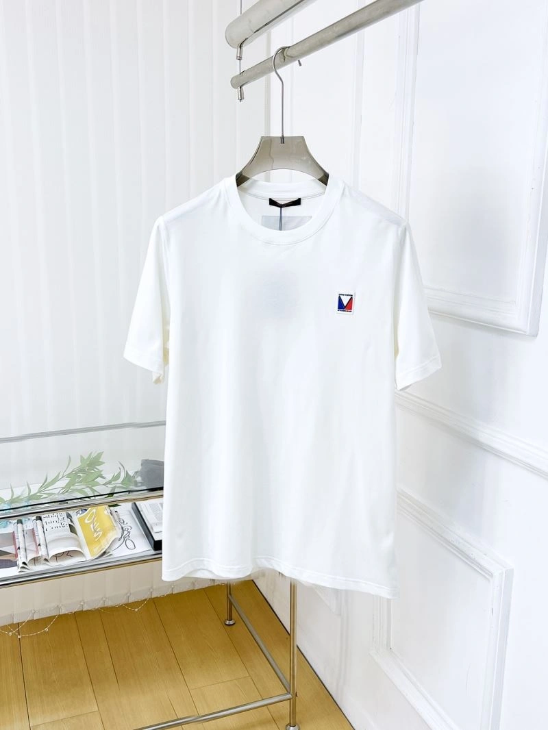 Louis Vuitton T-Shirts Trendsetting 135416