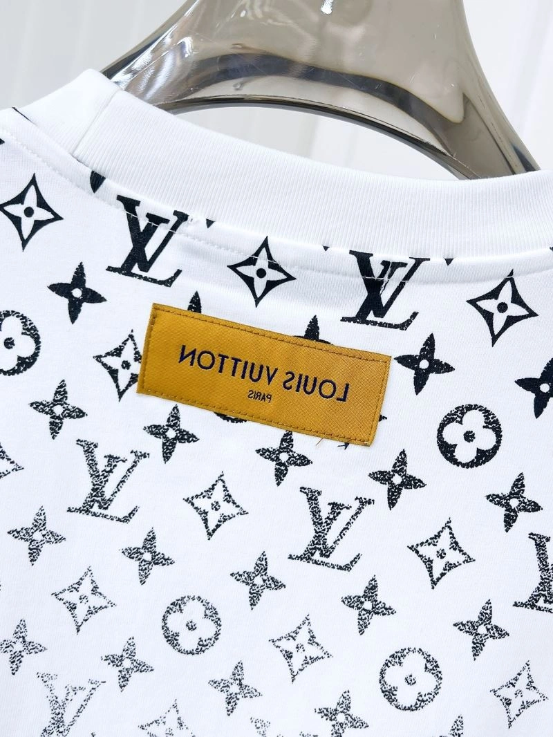 Louis Vuitton T-Shirts Seasonal 135396