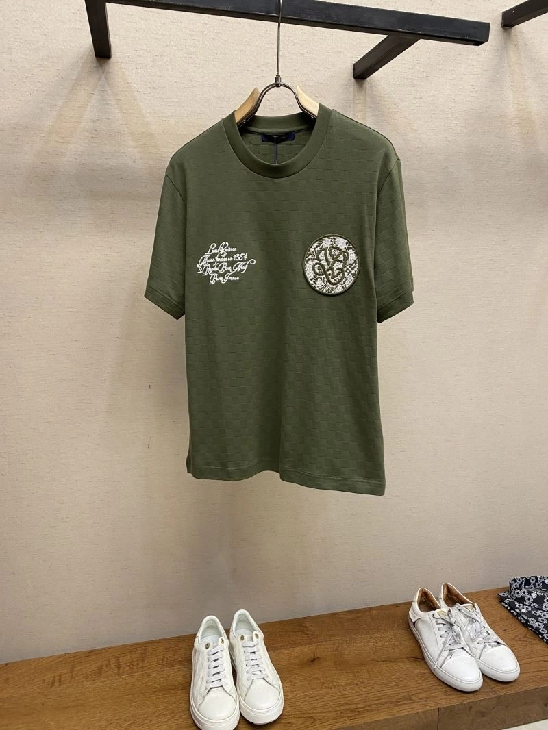 TravelReady Louis Vuitton T-Shirts 135393