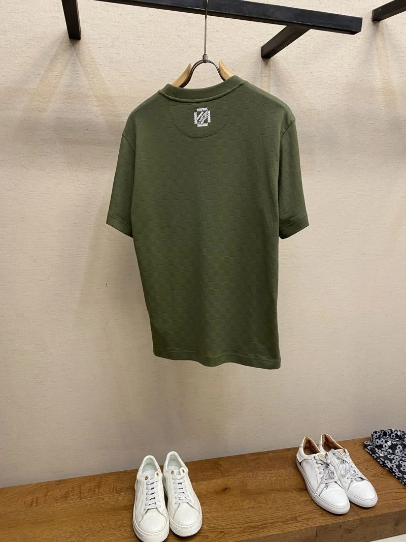 TravelReady Louis Vuitton T-Shirts 135393