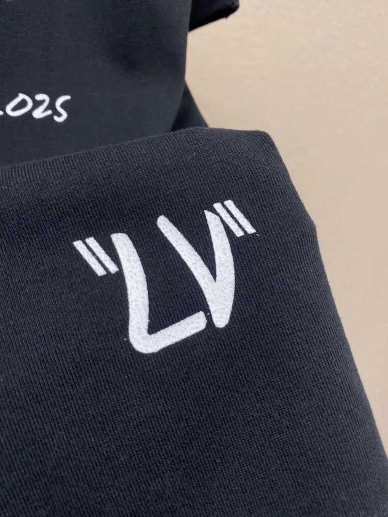Louis Vuitton T-Shirts Snug 135397