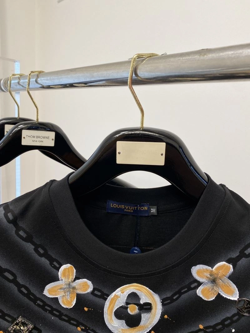WeatherProof Louis Vuitton T-Shirts 135390
