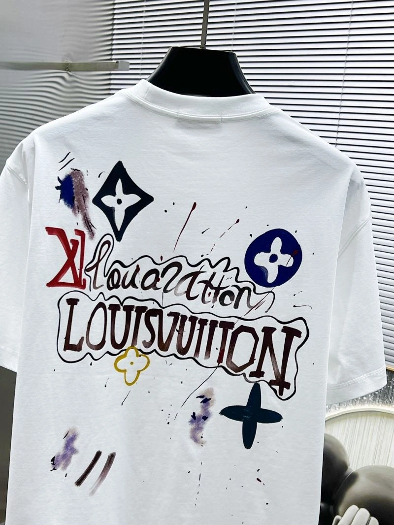 Trendsetting Louis Vuitton T-Shirts 135386