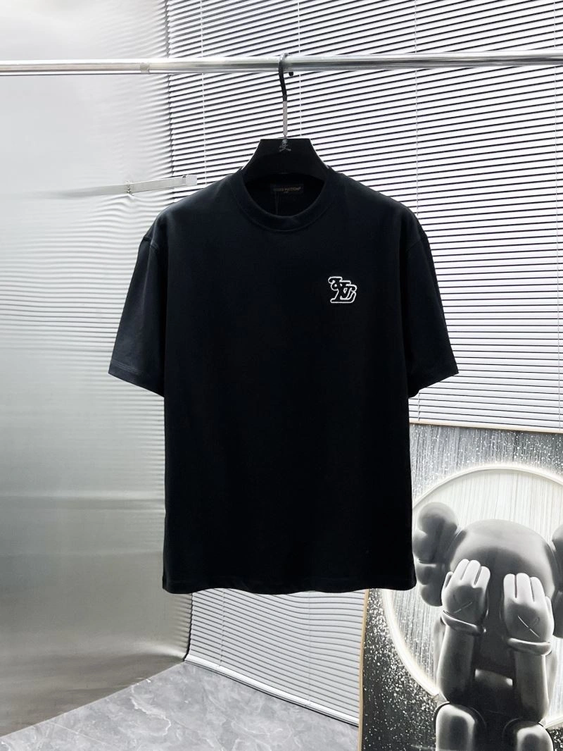 WellDesigned Louis Vuitton T-Shirts 135377