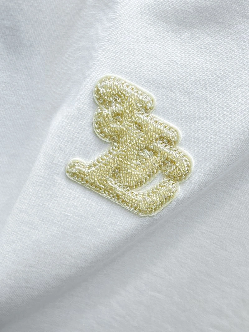 WellDesigned Louis Vuitton T-Shirts 135377