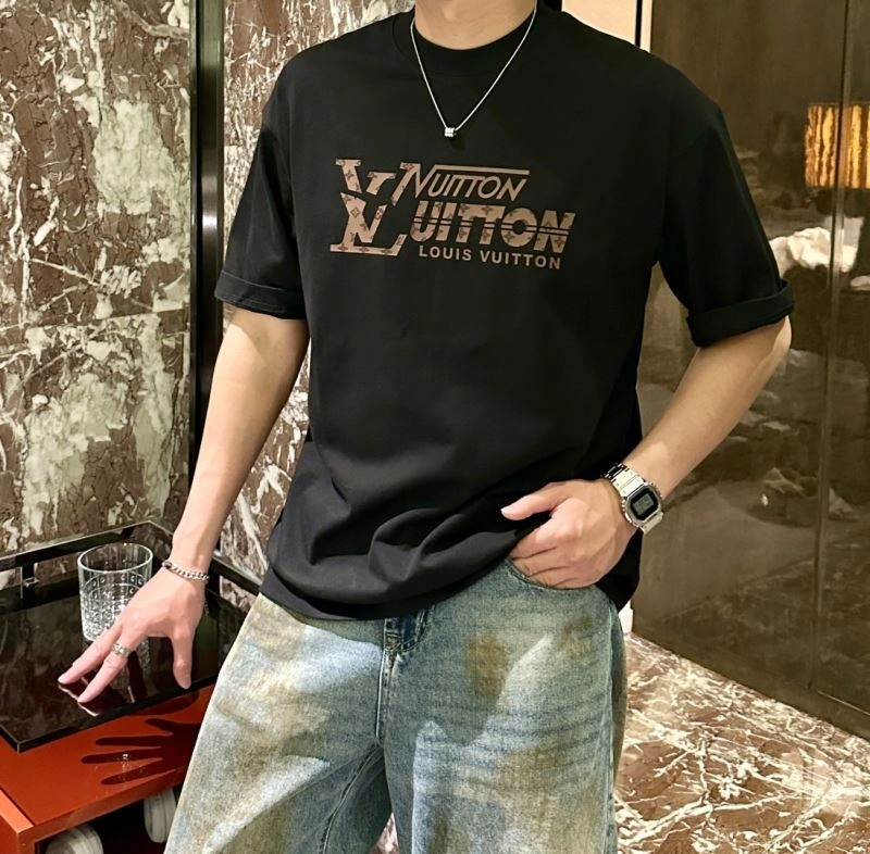 Louis Vuitton T-Shirts MoistureWicking 135366