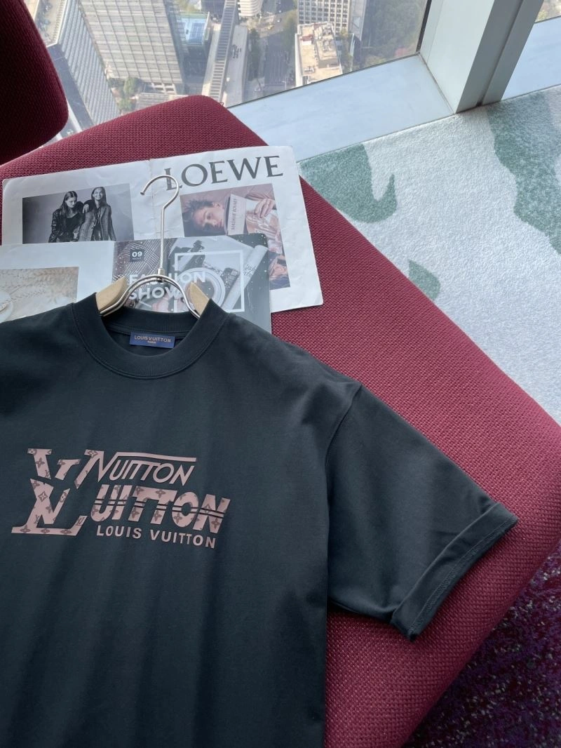 Louis Vuitton T-Shirts MoistureWicking 135366
