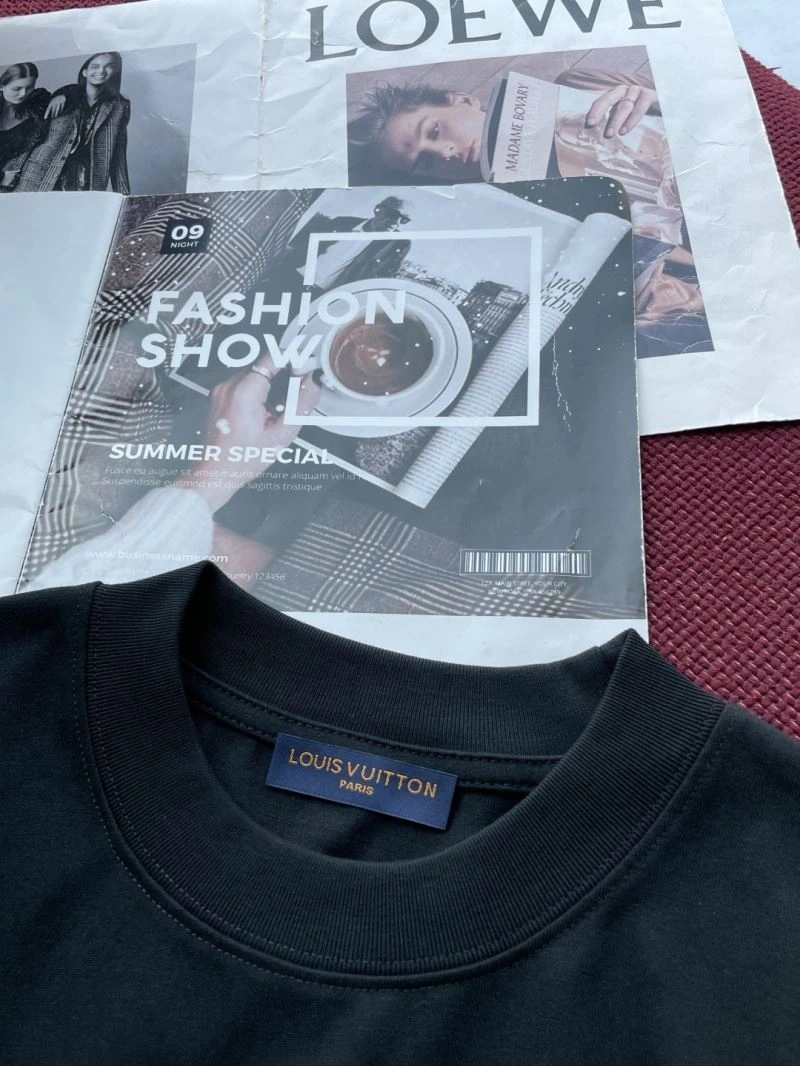 Louis Vuitton T-Shirts MoistureWicking 135366