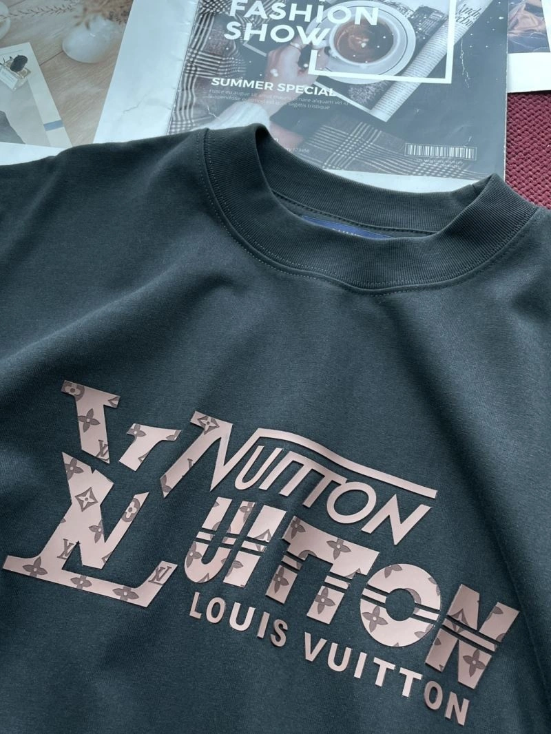 Louis Vuitton T-Shirts MoistureWicking 135366