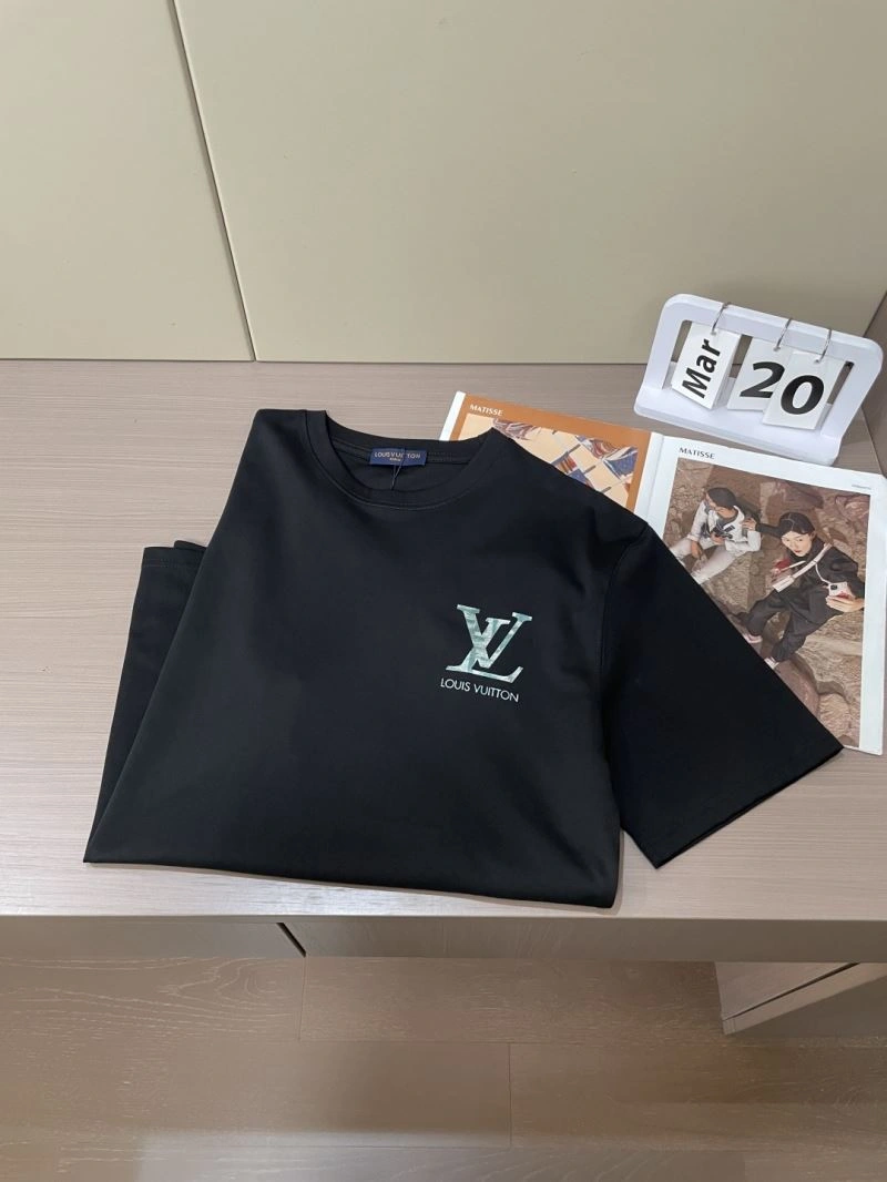 Practical Louis Vuitton T-Shirts 135385
