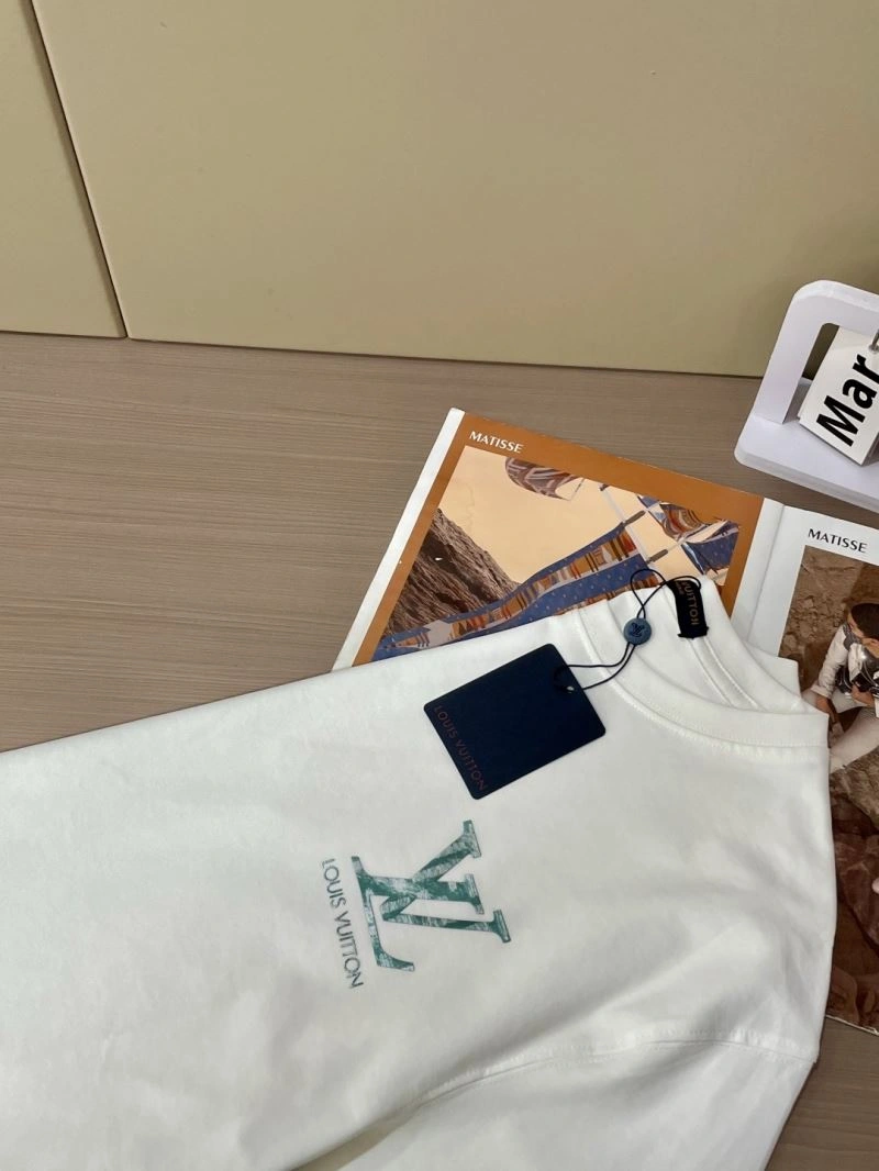 Practical Louis Vuitton T-Shirts 135385