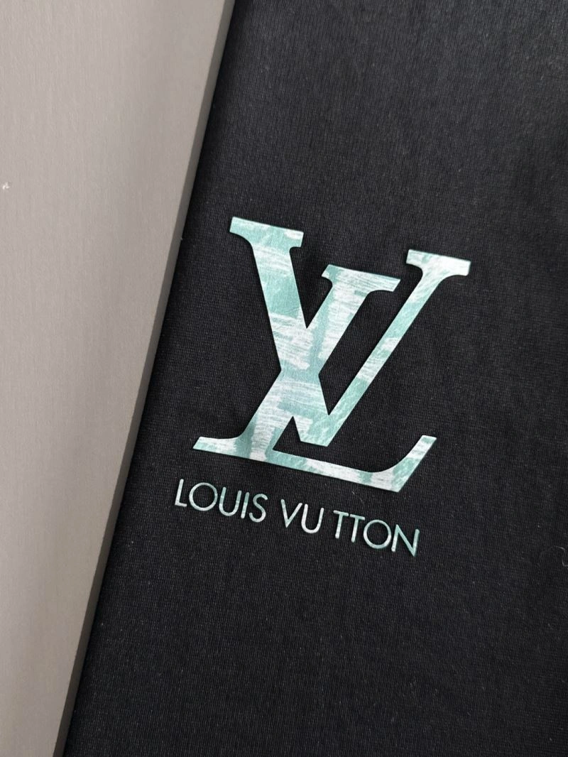 Bright Louis Vuitton T-Shirts 135384