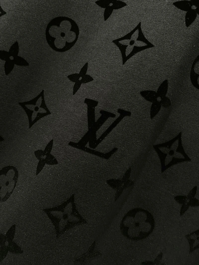 Affordable Louis Vuitton T-Shirts 135375