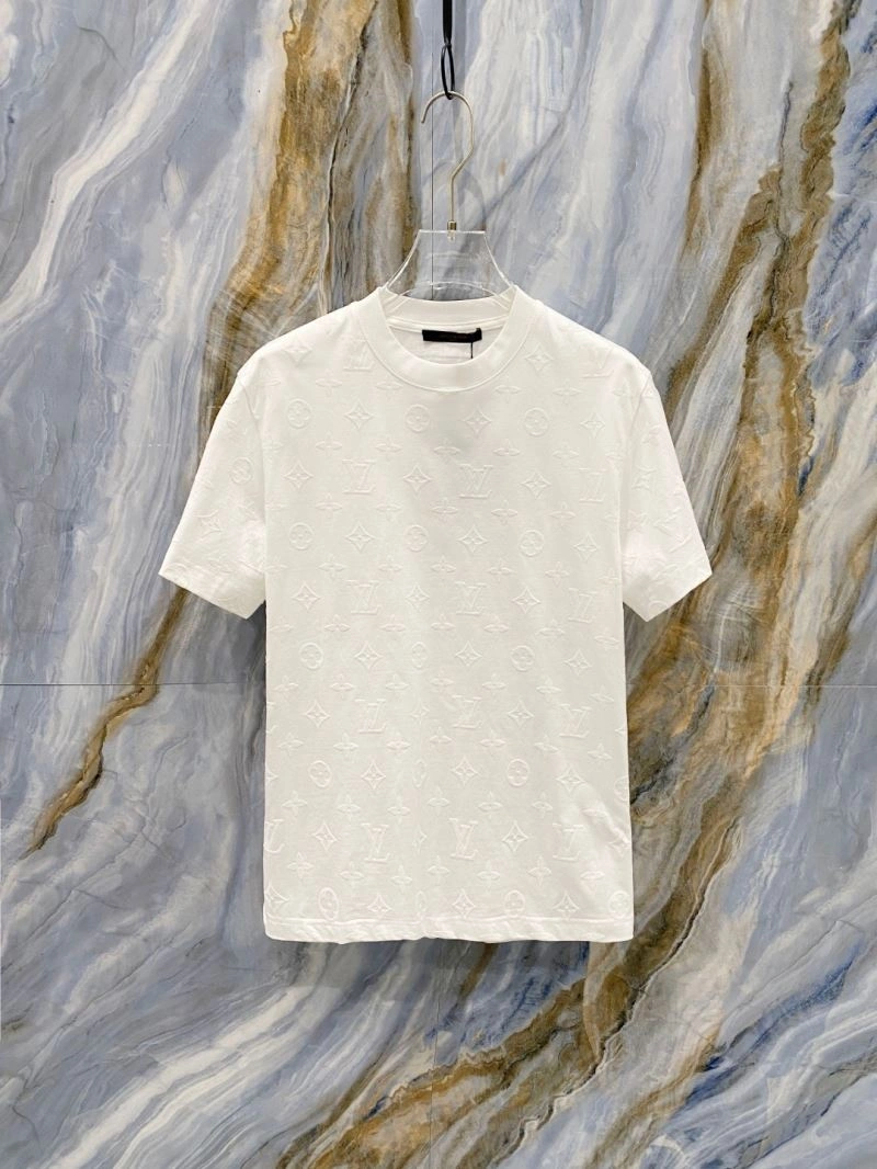 Louis Vuitton T-Shirts Sleek 135368