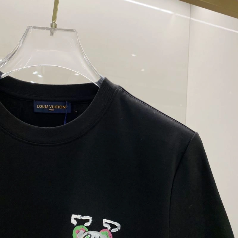 Louis Vuitton T-Shirts WeatherProof 135364