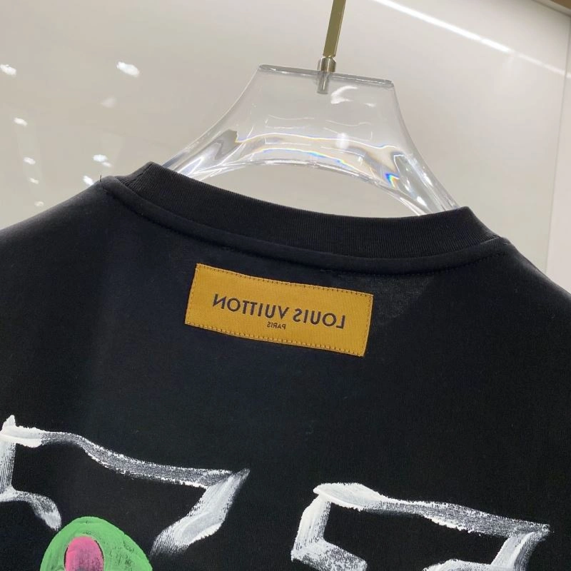 Louis Vuitton T-Shirts WeatherProof 135364