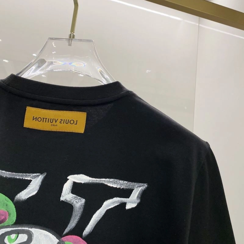 Louis Vuitton T-Shirts WeatherProof 135364