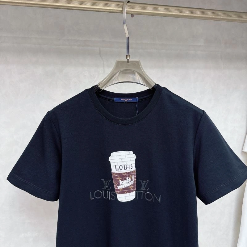 Lightweight Louis Vuitton T-Shirts 135362