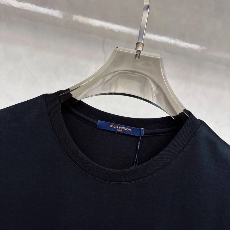 Lightweight Louis Vuitton T-Shirts 135362