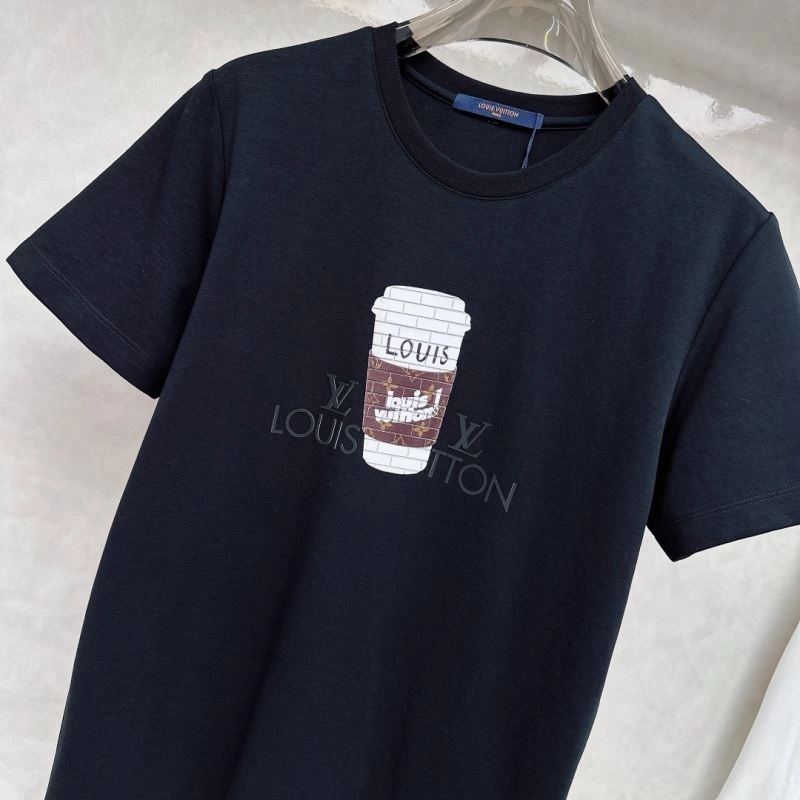Lightweight Louis Vuitton T-Shirts 135362