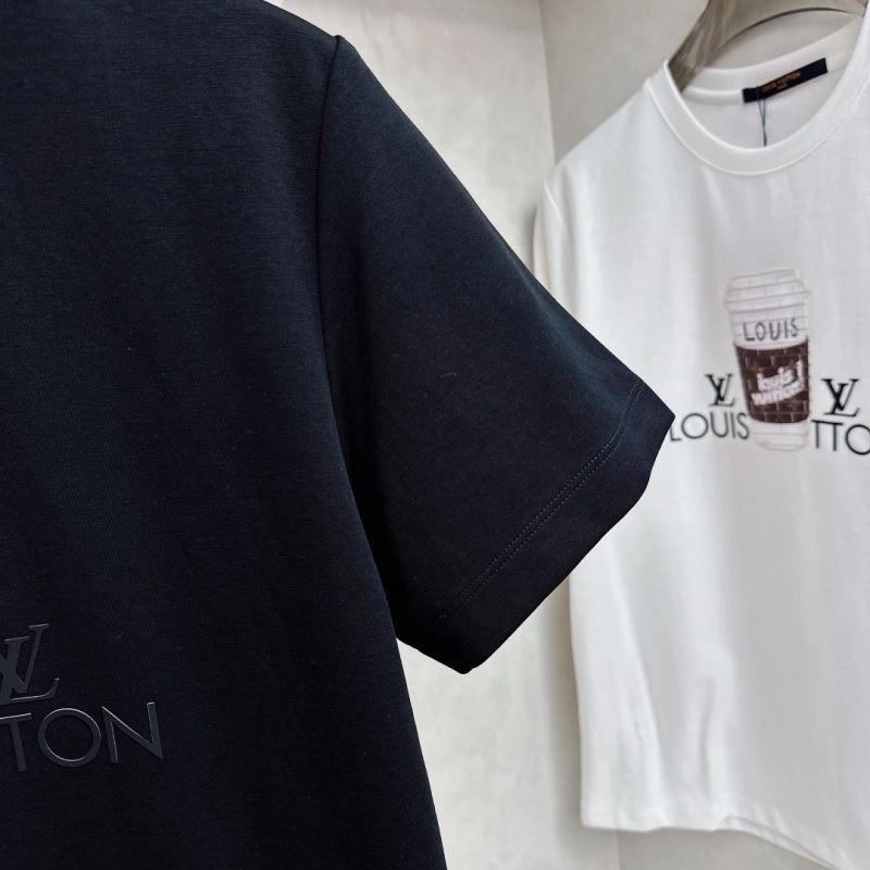 Lightweight Louis Vuitton T-Shirts 135362