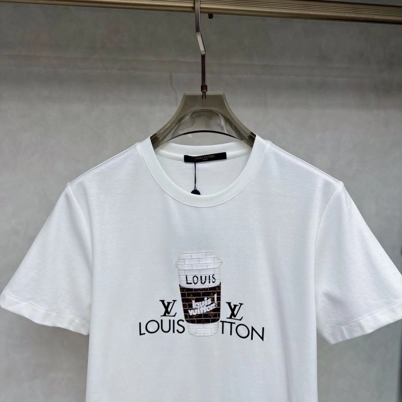 Compact Louis Vuitton T-Shirts 135370