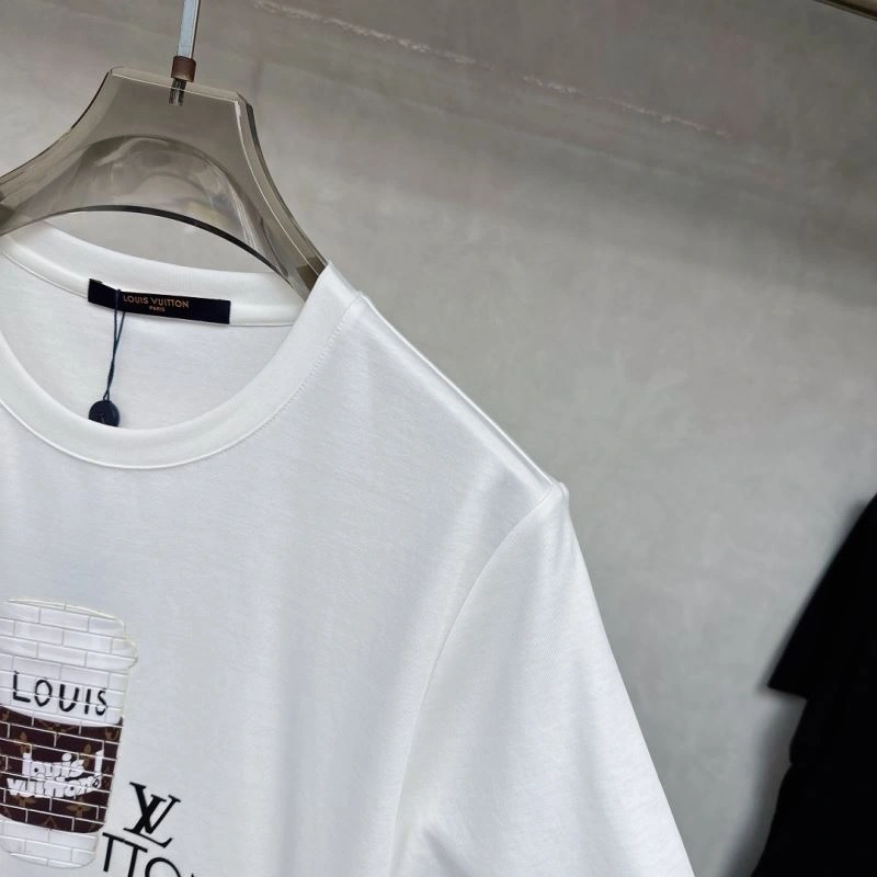 Compact Louis Vuitton T-Shirts 135370