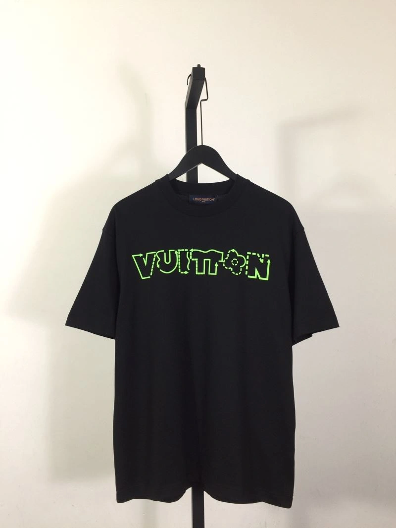Trendy Louis Vuitton T-Shirts 135372
