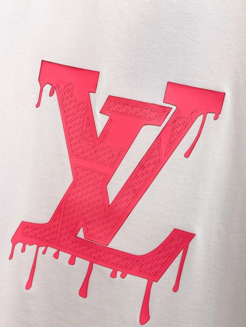 Louis Vuitton T-Shirts Neat 135371