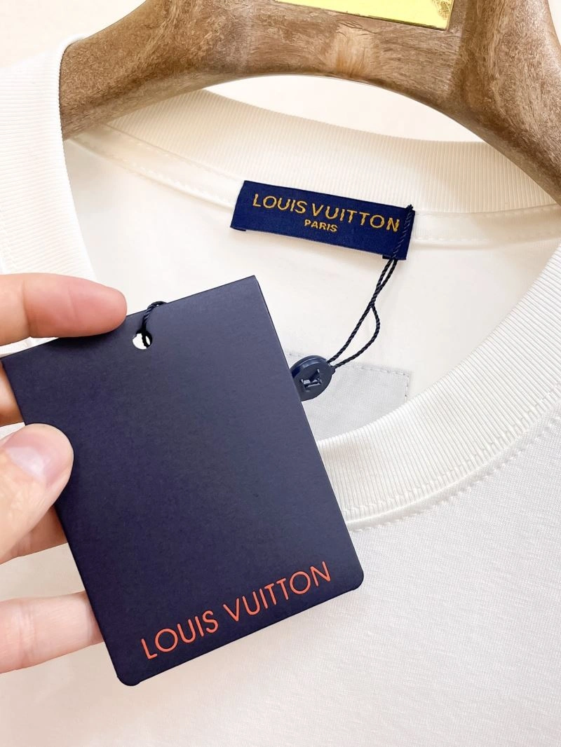 Louis Vuitton T-Shirts Neat 135371