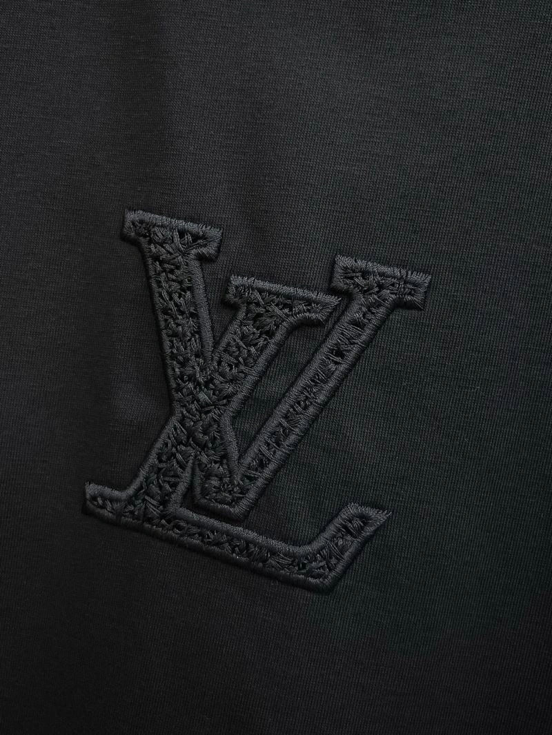 Flexible Louis Vuitton T-Shirts 135365