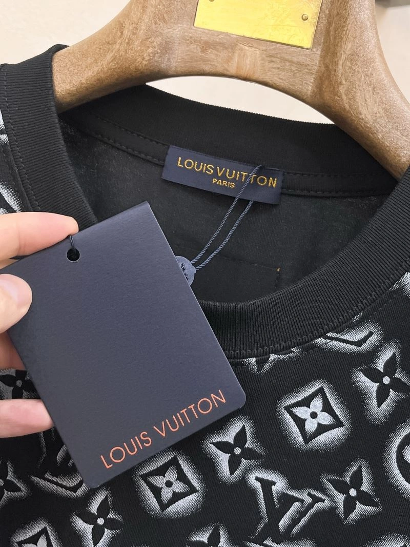 Louis Vuitton T-Shirts EasyMatch 135357