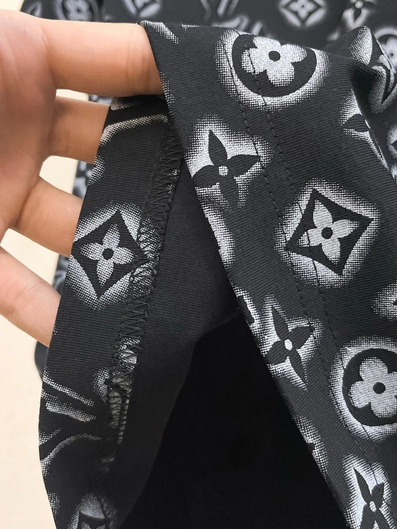 Louis Vuitton T-Shirts EasyMatch 135357