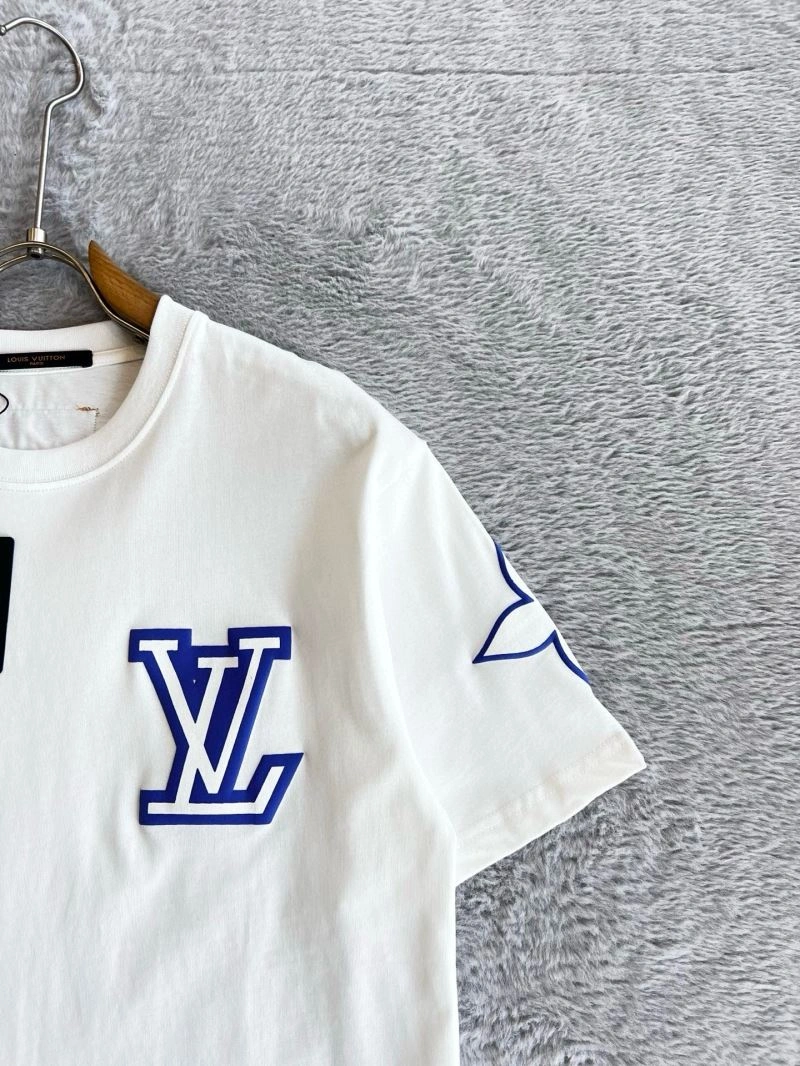 Louis Vuitton T-Shirts Chic 135352