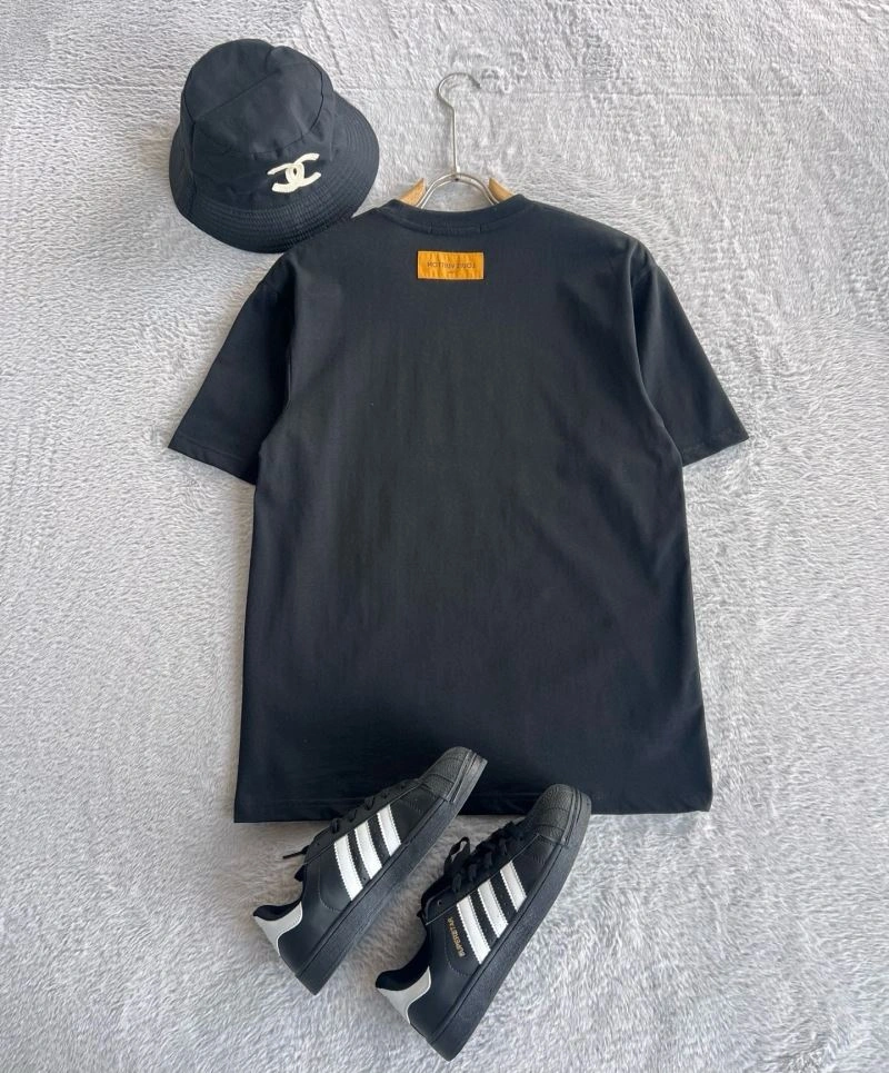 WellDesigned Louis Vuitton T-Shirts 135355
